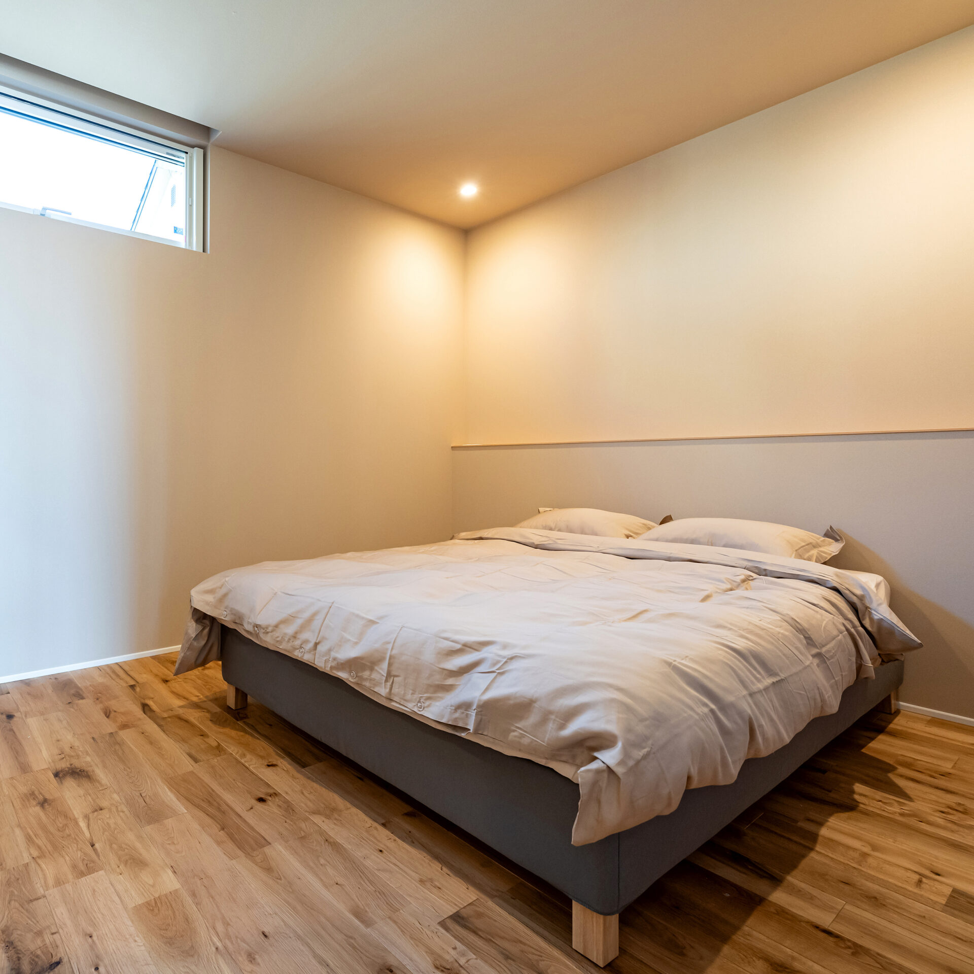 主寝室+クローゼット