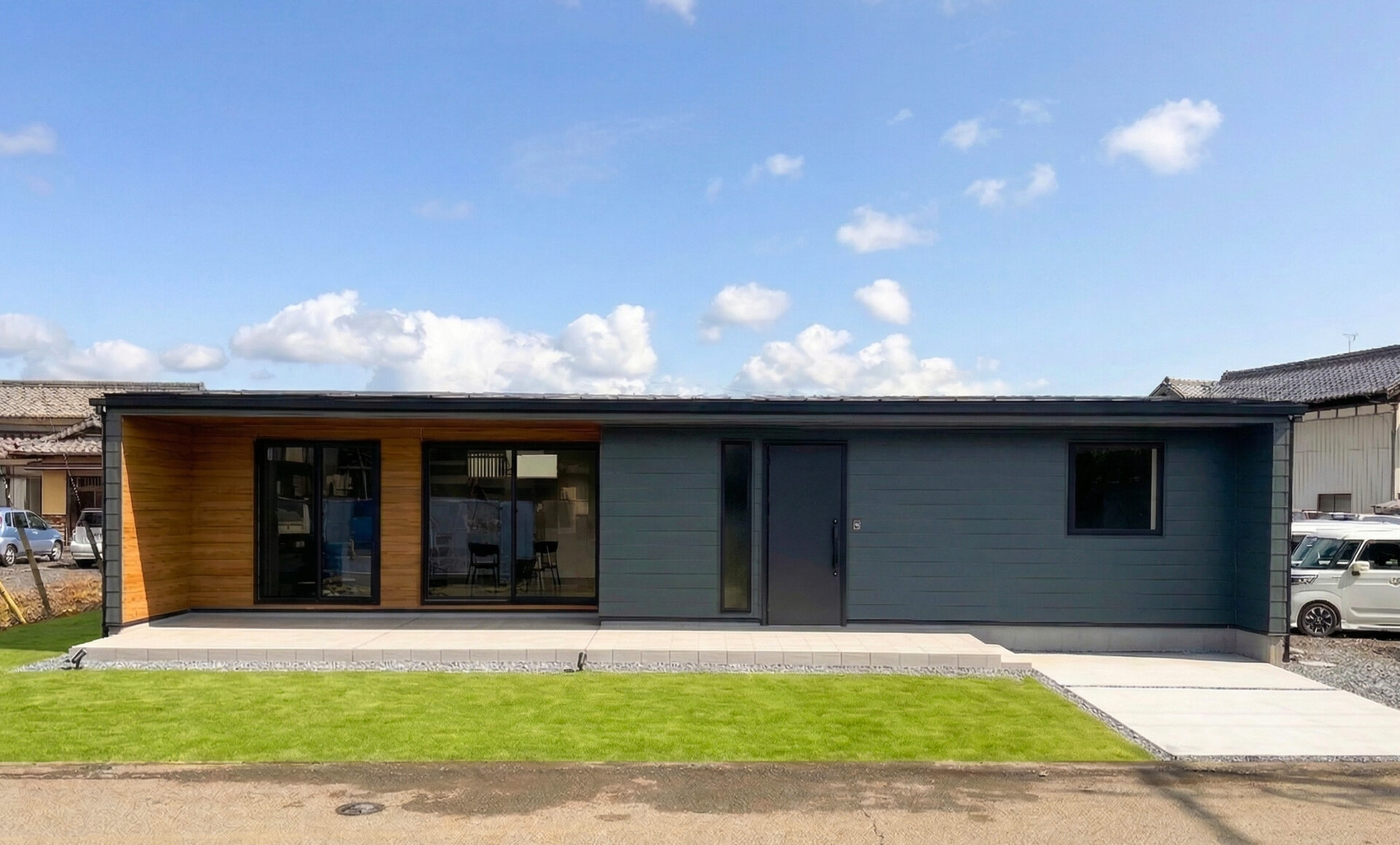 新築見学会｜館林市｜媚びない平屋。 〜美学の中に、暮らしを飼い慣らす。〜